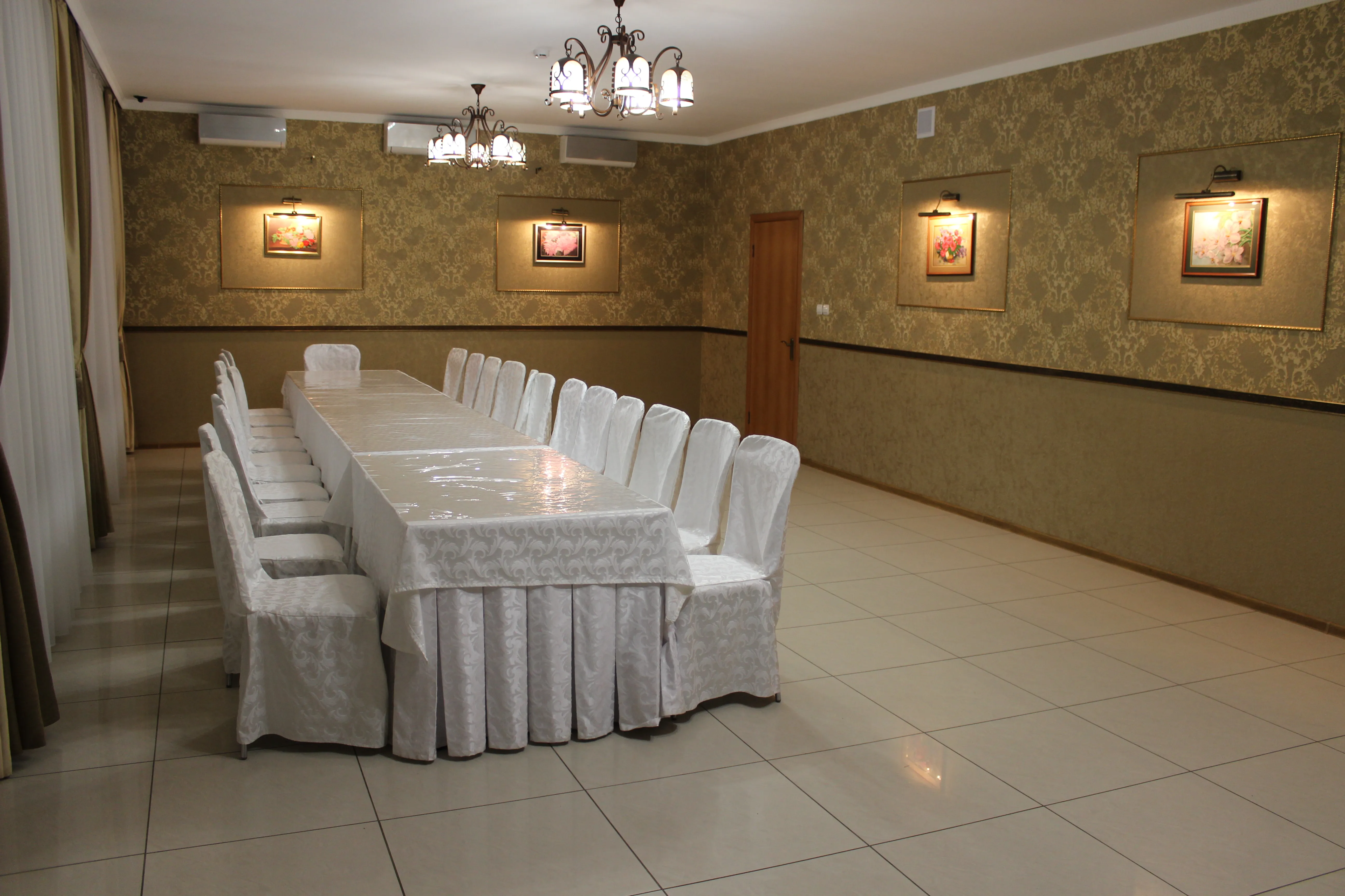 Банкетный зал до 30 человек миниатюра 2