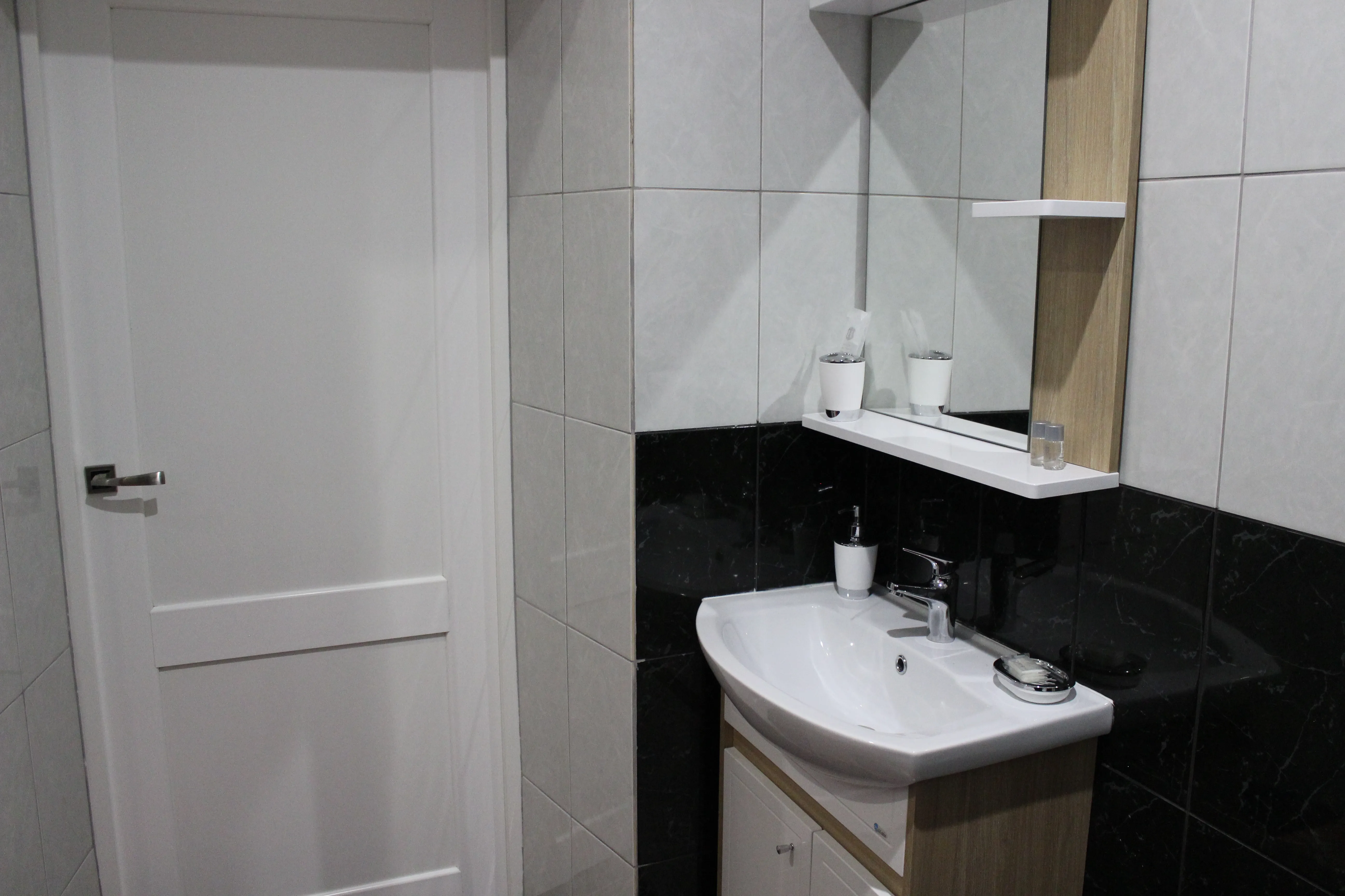 Номер 8 Полулюкс миниатюра 2